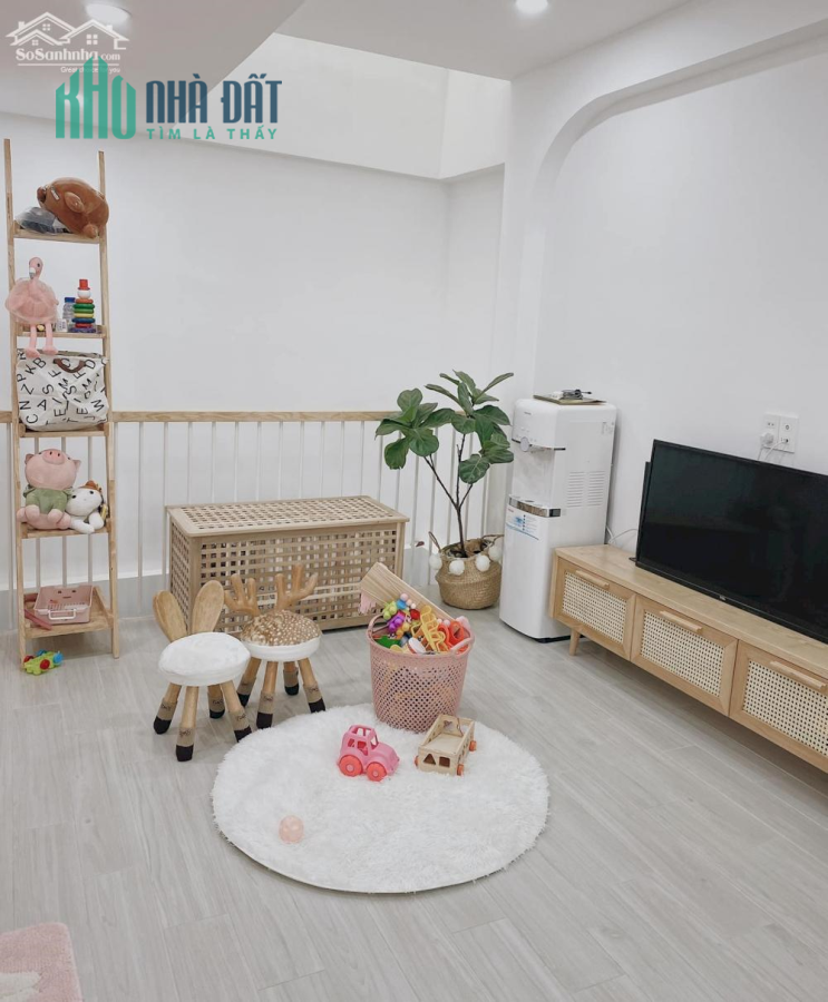 Nhà đẹp 1 xẹt Quận 10 - 4PN hẻm thẳng - 10m ra mt chỉ 6 tỷ 85 tl (0902664082)
