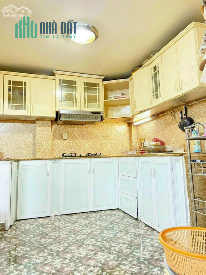 Gần CC Ngô Gia Tự Quận 10 4 tầng 40m2 4PN - 1 bước ra mt nhỉnh 5 tỷ 6 tl (0902664082)