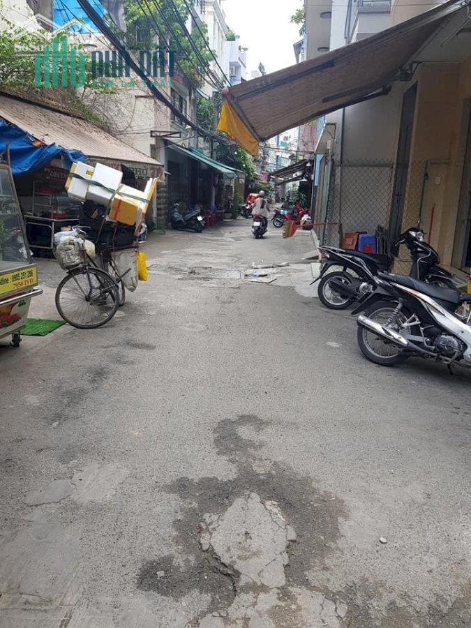 Cần vốn bán gấp nhà 3 tầng BTCT mt 4M Hoàng Sa Quận 3 chỉ hơn 2 tỷ 5 (0902664082)