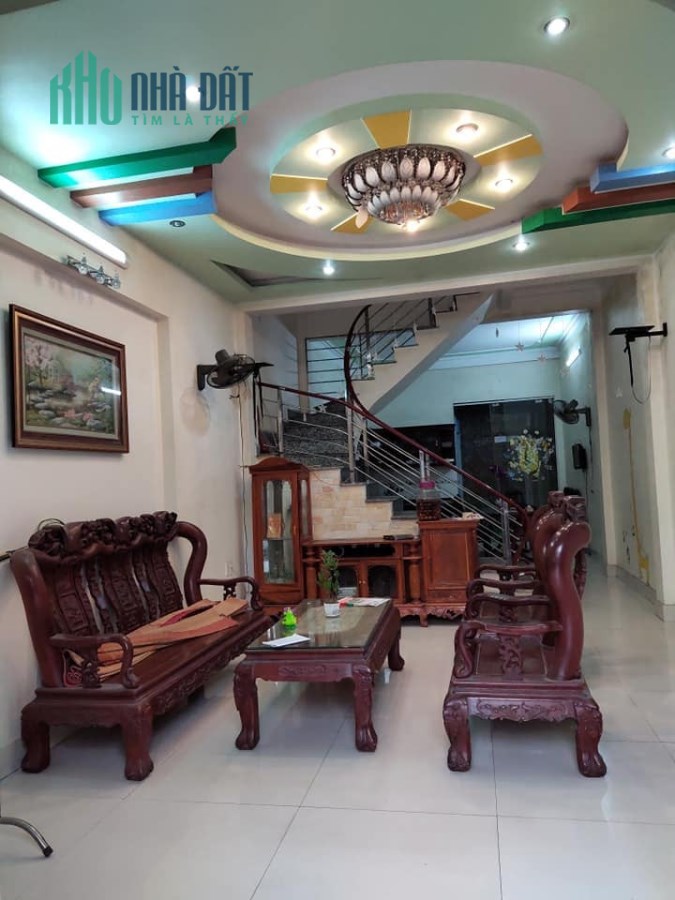 Cho thuê nhà trong ngõ Phủ Thượng Đoạn ( gần chân cầu vượt Đông Hải )