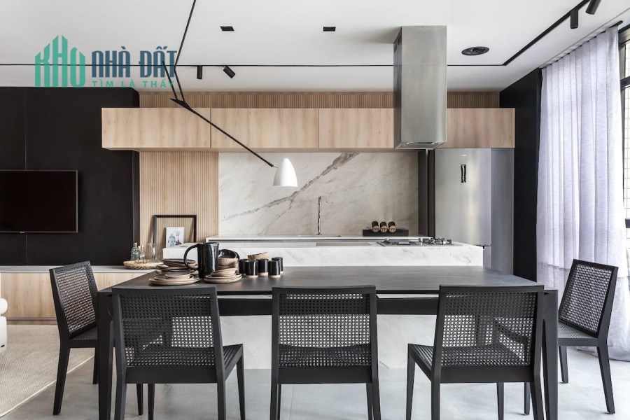 Bán lô đất vị trí vip đường Nguyễn Công Trứ- Đà Nẵng. + Diện tích 372m2, ngang 7m5.