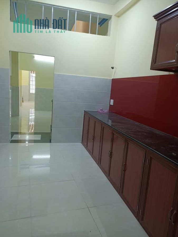 Kẹt tiền bán nhà 2 tầng, mới Trịnh Đình Trọng, Q11, khu trung tâm 4.1 tỷ, TL