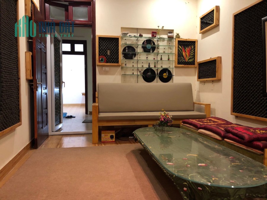Bán nhà Phố Cát Linh, Q. Đống Đa 60m2x5 tầng. LH: 0846 282 986.