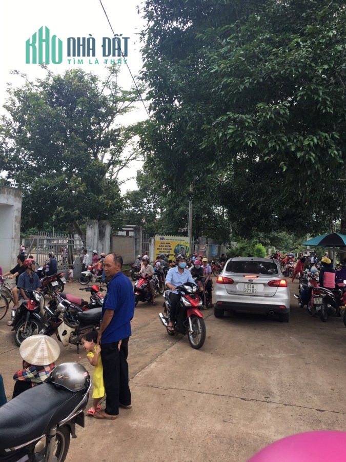 đất thủ cư 100%, gần các vị trí nổi bật/
