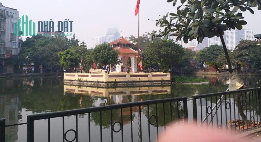Mặt Phố - View Hồ - Ô tô vào nhà - kinh doanh tấp nập