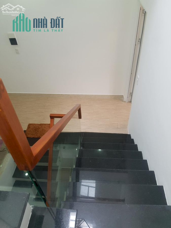 Bán nhà mt Đoàn Hưu Trưng sát nguyễn đình tứ ,3 tầng mới xây giá đầu tư
