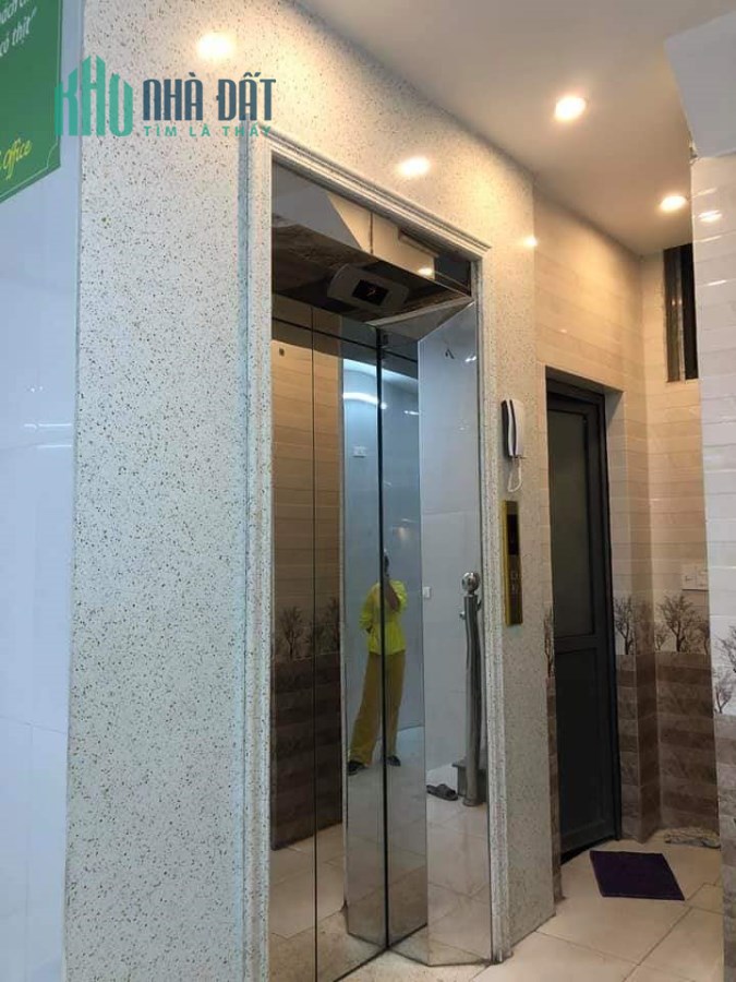 Mặt Phố VIP, Nguyễn Văn Tuyết, Đống Đa, 50m*7T*MT5m, 17 tỷ, Thang Máy, Vỉa Hè, Kinh Doanh Khủng