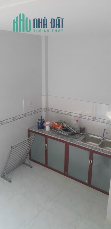 Cần bán gấp nhà sổ chung, 650tr, kp Đông chiêu, Dĩ An.