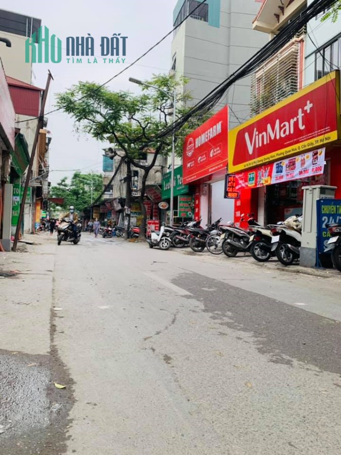 Nhà mặt phố quận Cầu Giấy – Dương Quảng Hàm, 110m2 * 3T,Vỉa hè rộng, giá 18 tỷ.