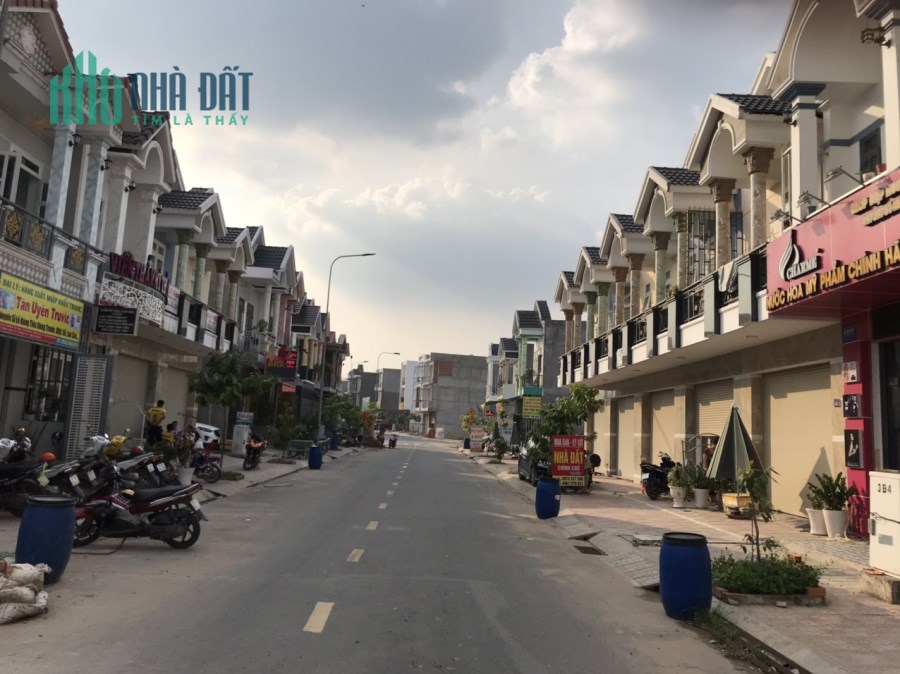 Cần bán lô đất 2 mặt tiền ngay ngã tư Miếu Ông Cù, giá 1.6ti sổ riêng