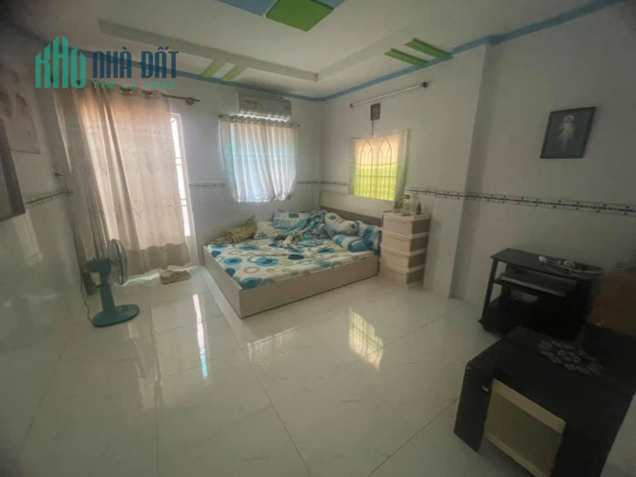 Bán nhà phường 9, Tân Bình, nhà mới đẹp, gần mặt tiền, hẻm 7m, 3 tầng.