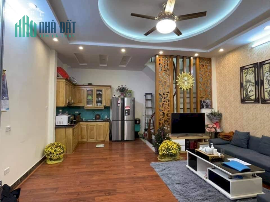 Quận 10 - 3 tầng BTCT sân thượng - hẻm sạch thoáng chỉ 4 tỷ 1 (0902664082)