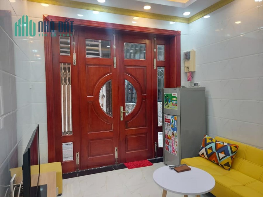 Hiếm! HXH-3 tầng- Khu vip Lê Văn Sỹ Quận Tân Bình 35m2 giá chỉ 3 tỷ 5.
