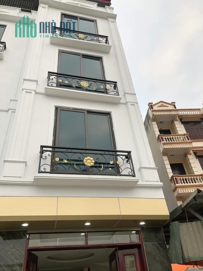 Có 1-0-2 Khương Đình 5 tầng, thang máy, chỉ 6,2 tỷ