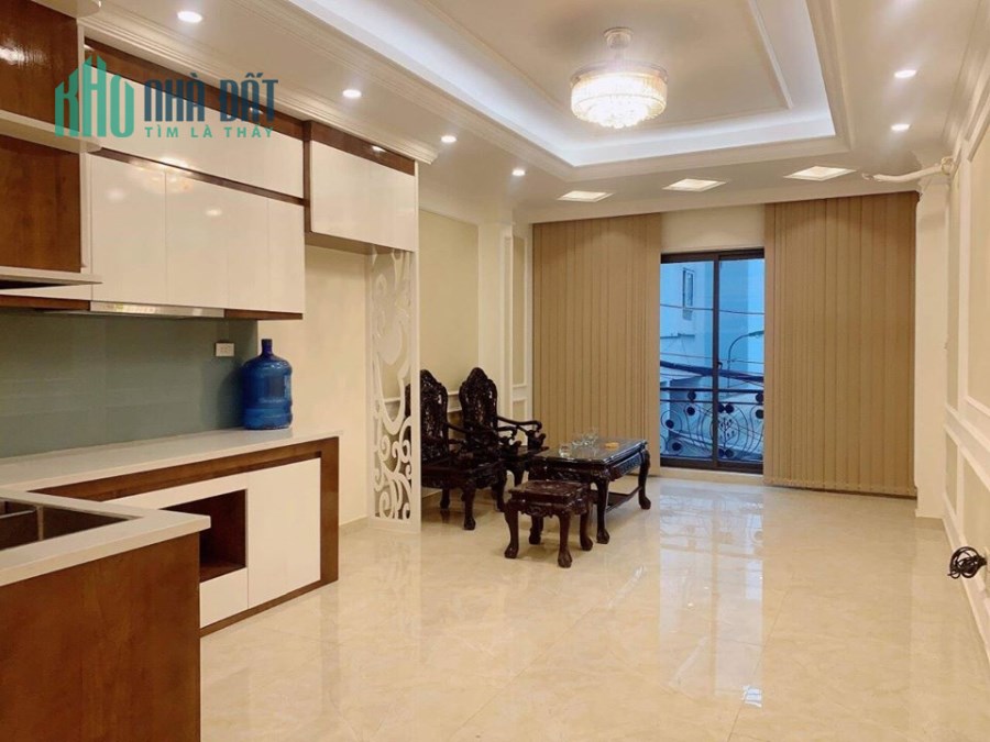 Cần bán gấp Mặt ngõ Trần Quý Cáp giá 2.7 tỷ, 30m2, MT 4,5