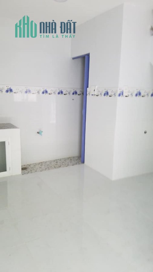 Bán gấp nhà hẻm đường Âu Cơ, phường 10, Tân Bình 33m2, 3 T, giá 3.3 tỷ