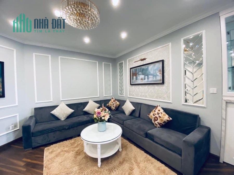Căn hộ đối diện Bằng Lăng Vinhomes Riverside, giá chỉ 1,7tỷ Full NT - HT 0% LS 24T