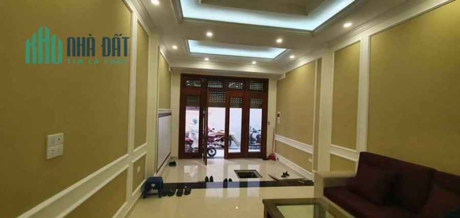 Bán gấp CHCC mini Văn Hương giá 1,5 tỷ, dt 130m2, NT cơ bản