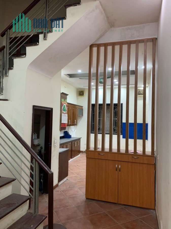 Cho thuê nhà phố Yên Lạc , DT 65mx 3.5 tầng, MT5m, giá thuê 17 triệu