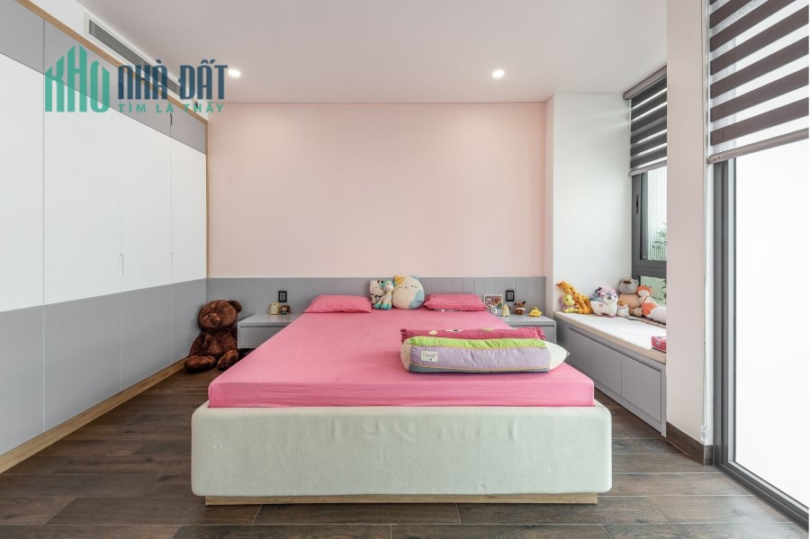 Bán gấp CH tập thể Trần Hưng Đạo ( tầng 3) giá 2.35 tỷ, 52m2, ở luôn