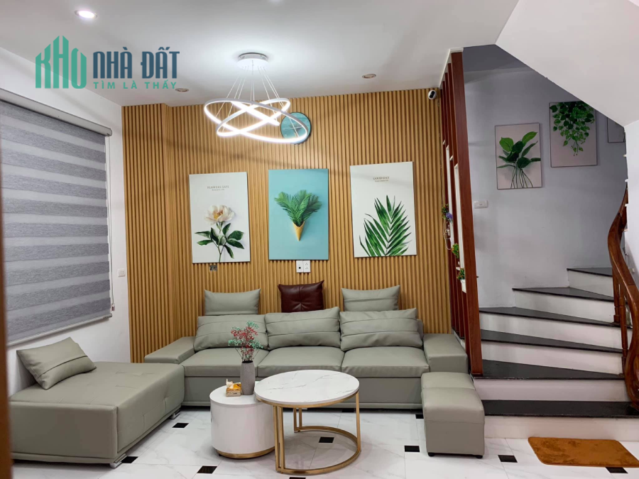 Bán nhà riêng ngõ 280 Xã Đàn 38.3m2, xây 5 tầng mới đẹp. Giá 3,5 tỷ