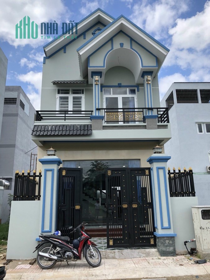 Nhà bán chính chủ trên đường Đinh Đức Thiện 5*20m,shr, giá 980Tr  còn thương lượng Lh :0369 538 900