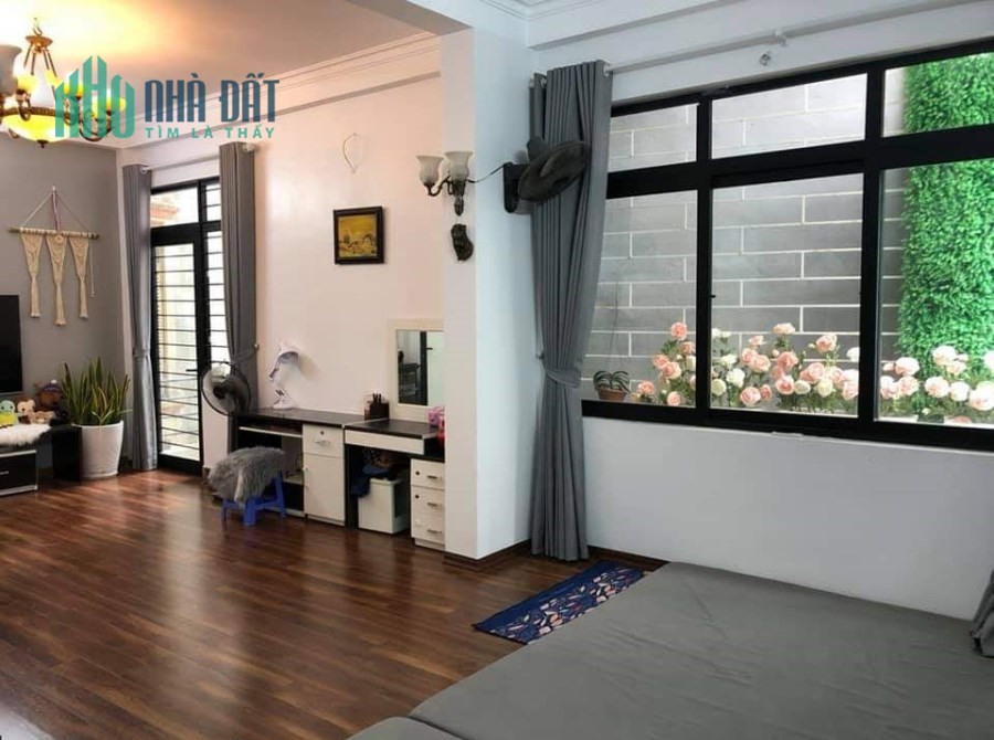 CỰC ĐẸP, LÔ GÓC, Ô TÔ Trần Kim Xuyến 89m x 5 tầng, MT6m giá  17 tỷ. LH 0981588619.