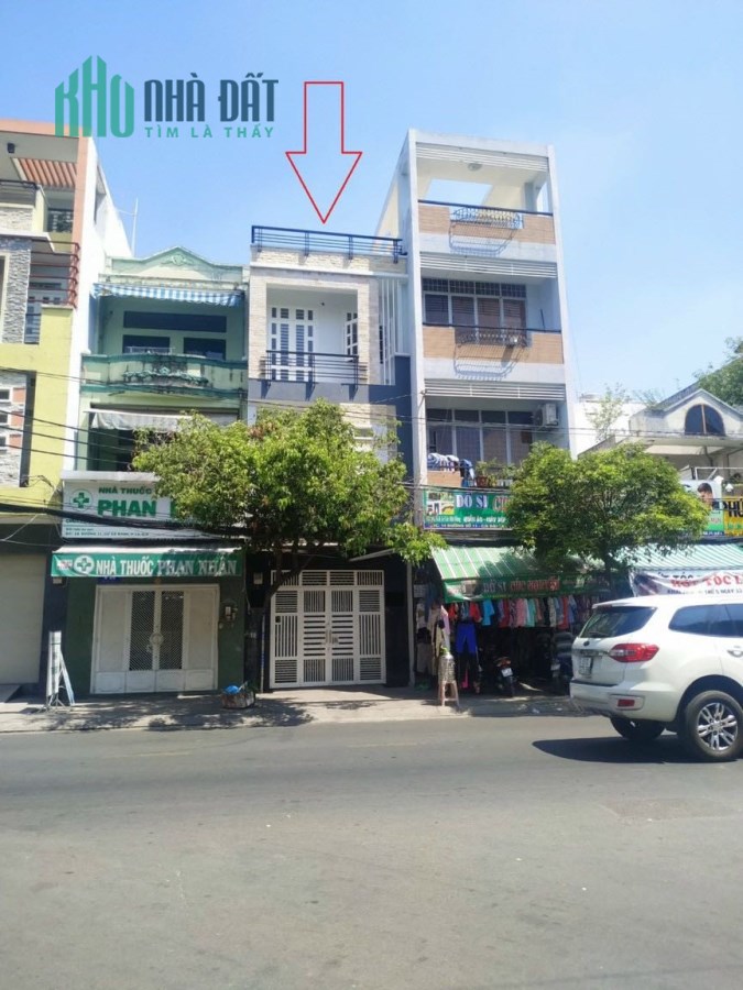 CHỦ KẸT TIỀN CẦN BÁN GẤP CĂN MẶT TIỀN PHỐ ẨM THỰC P13 Q6. CHỈ 11,5 TỶ. 4 x 18,5m VUÔNG VỨC
