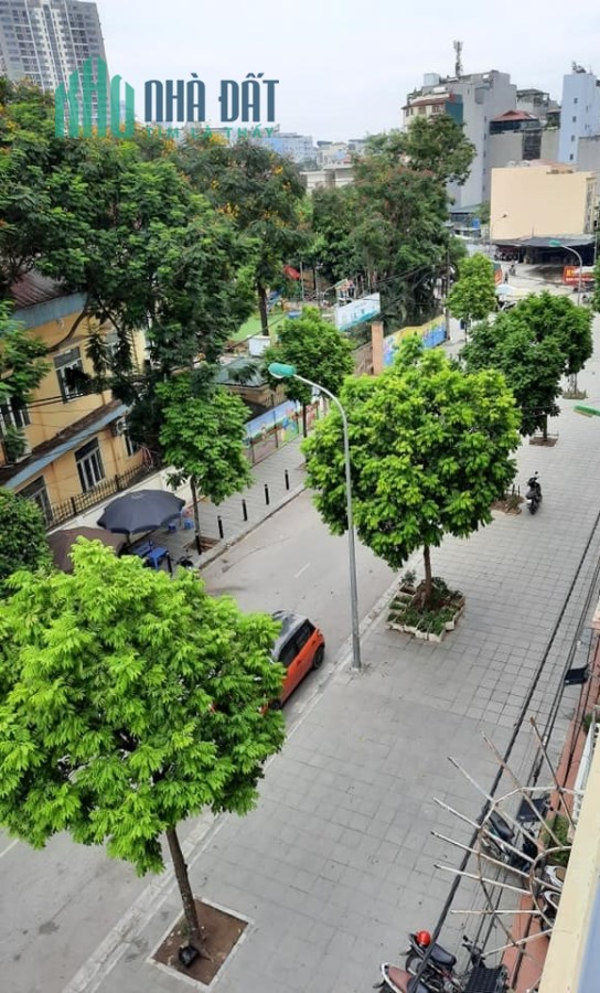 Bán khách Sạn Đào Tấn  83m x 8T  giá 20.7 tỷ 0704084502