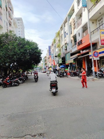 MẶT TIỀN ĐƯỜNG HOA trung tâm của trung tâm, khu vực đáng sống nhất PHÚ NHUẬN.Giá cực tốt.
