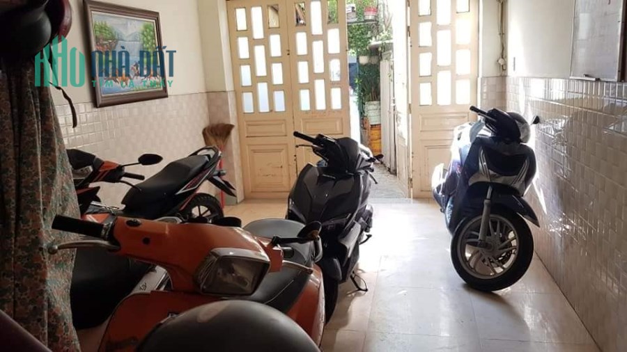 Bán nhà 1 bước ra đg Hùng Vương Quận 10 6 tầng 10 phòng 9,58 tỷ