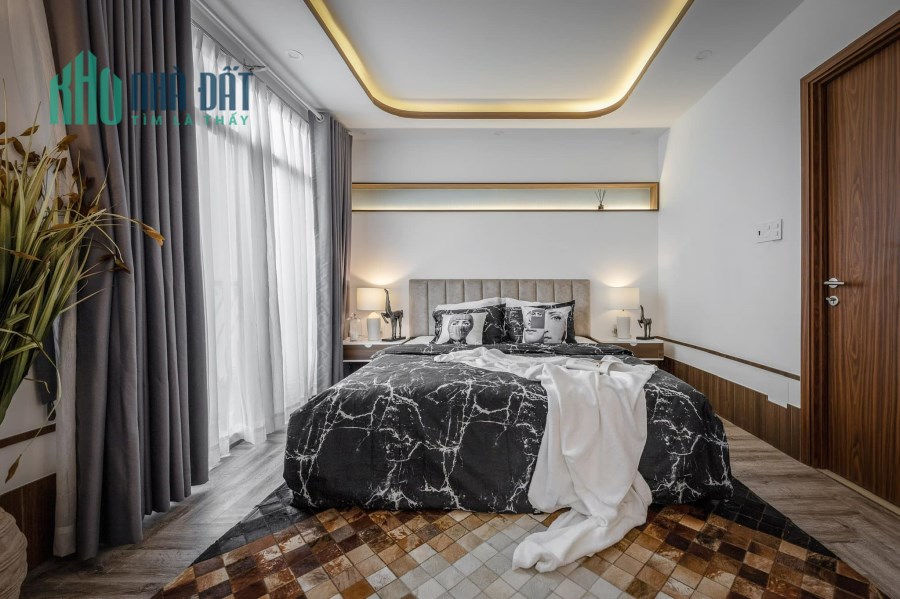 Tòa nhà Mặt ngõ Tây Hồ giá 75 tỷ, 200mx6 tầng, thang máy, view hồ