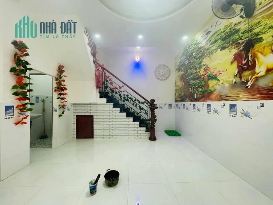 Bán nhà HXH Bùi Thế Mỹ, Tân Bình 45m2_ 2 tầng BTCT chỉ 4,79 tỷ