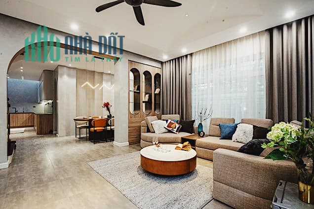 Cần bán Mặt phố Lãng Yên giá 8.3 tỷ, 65m2, MT 5,5m, Kinh doanh tốt