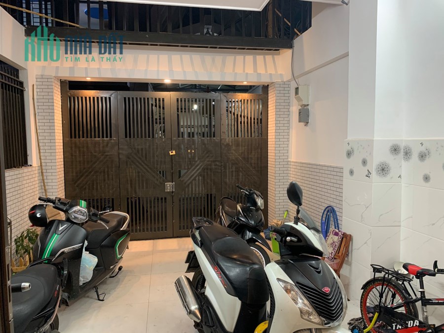Bán gấp 50m22 tầng Âu Cơ Phường 10 Tân Bình giá 4 tỷ.