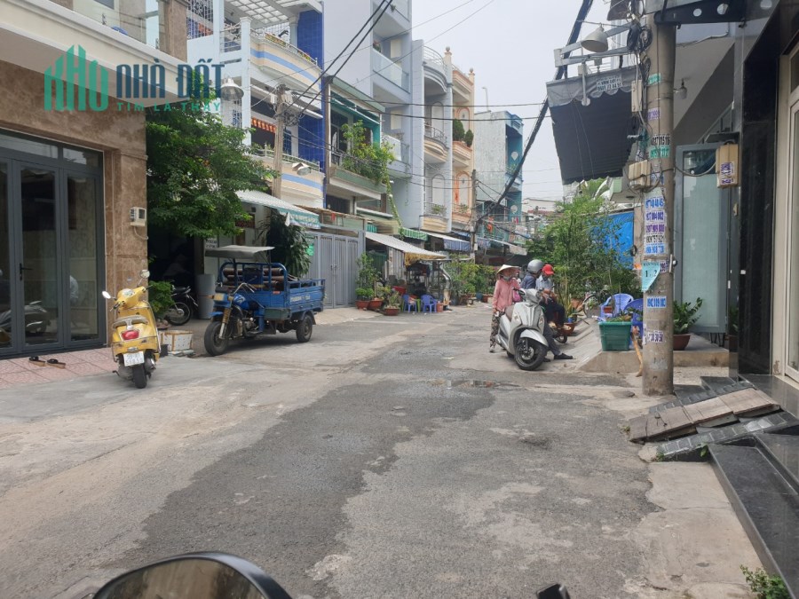 Bán nhà Bùi Đình Túy HXH thông 3tầng BTCT 66m2 giá chỉ 4tỷ8