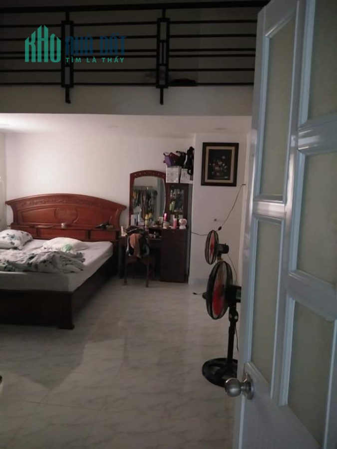 Bán nhà Cách Mạng Tháng 8, Phường 11, Quận 3, 68m, Xe hơi, giá chỉ 7.6 tỷ