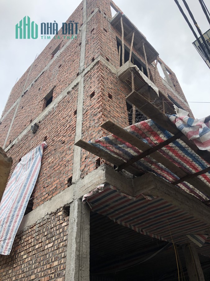 Bán gấp căn nhà mặt tiền siêu rộng tại kv Tân Mai, Hoàng Mai giá chỉ 5 tỷ hơn.
