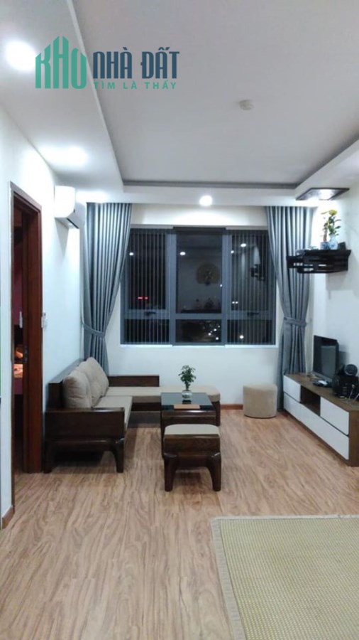Bán gấp CHCC KosMo Tây Hồ giá 3.25 tỷ, 82m2, NT cao cấp