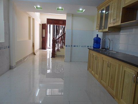 Bán nhà số 5 ngõ 58 Nguyễn Khánh Toàn Quan Hoa dt 45 m2 x 5 t mới giá 5,6 tỷ