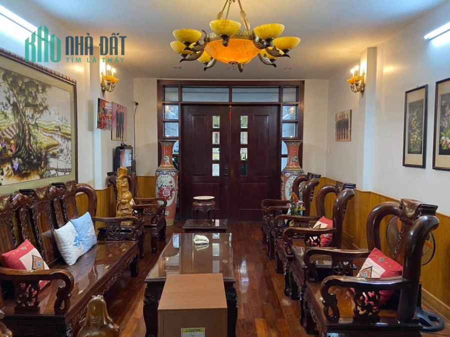 Nhà mặt tiền chợ hạnh Thông tây - Thuận tiện kinh doanh - Nội thất gỗ mun - 90m2 - 13.8 tỷ