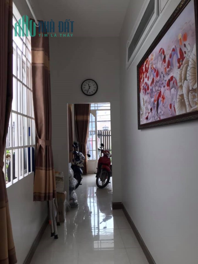 Diện tích 86m2 ,4 lầu , đường Huỳnh Tấn Phát ,Quận 7,Giá chỉ 4.5 tỷ,LH 0387610701.