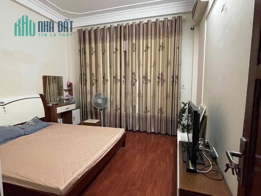 3.1 tỷ sở hữu sổ đỏ phố Yên Hòa, 5 tầng/ MT 3.7m NHÀ ĐẸP