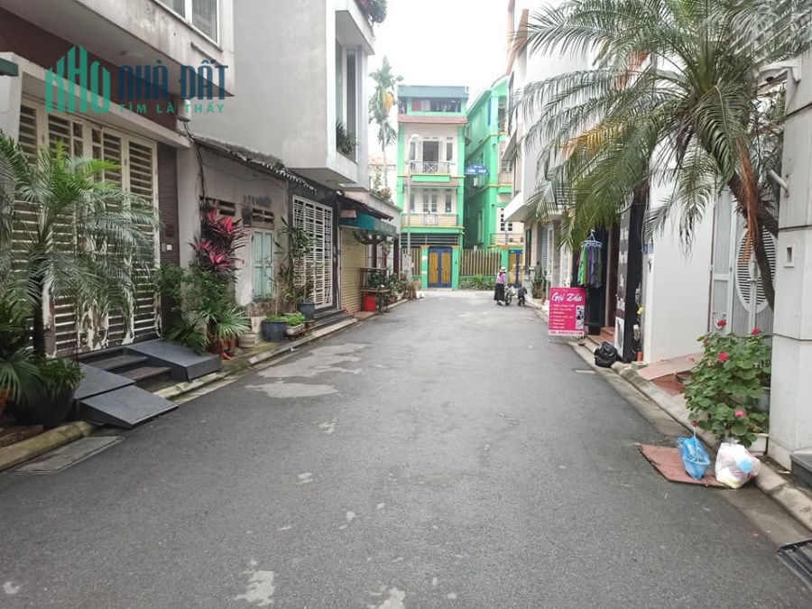Bán đất lô góc,cạnh chợ,kinh doanh,ô tô qua phố Ngô Gia Tự,57m2,mt 10m,giá 4,5 tỷ.