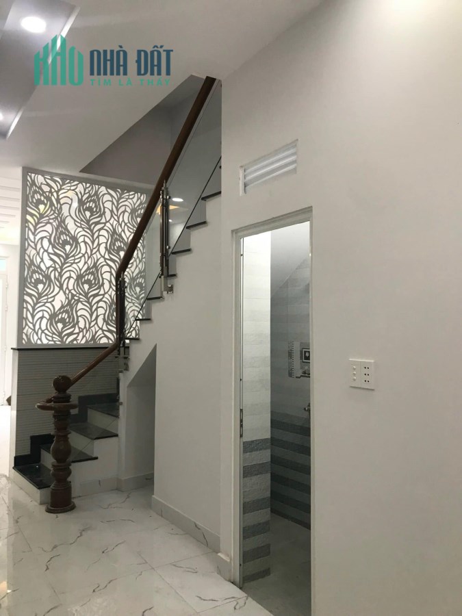 DIỆN TÍCH 60m2 , 4 PN,4 WC, đường LÊ VĂN LƯƠNG ,Quận 7, tiện ích không thiếu gì, GIÁ CHỈ 4.2 tỷ.