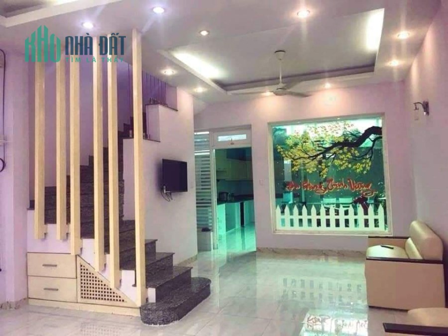 Cần Bán Gấp Biệt Thư Sân Nhà 100m2 - HẺM XE HƠI – Lê Quang Định