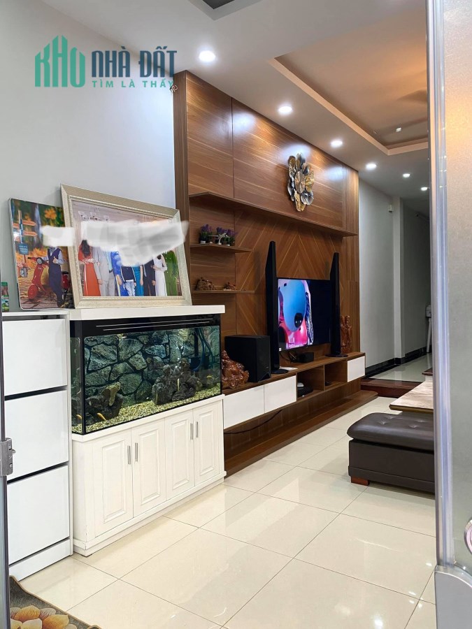 Bán nhà Thanh Xuân 40m2 – Mt 4.2m - Ngõ Thông 3 Gác - Chỉ 3,Xx Tỷ