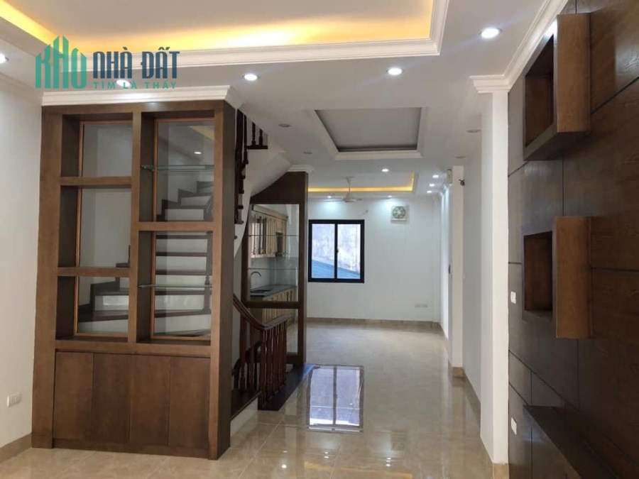Hot! nhà đẹp Cầu Giấy,Kinh doanh,ô tô đỗ cửa,Giá hấp dẫn LH 0376557574