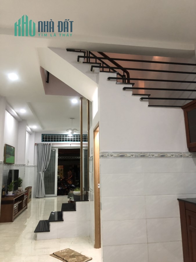 Bán căn góc nhà HXH Ông Ích Khiêm Quận 11, Dt 4x12m, giá tốt 5tỷ2, 0899306823