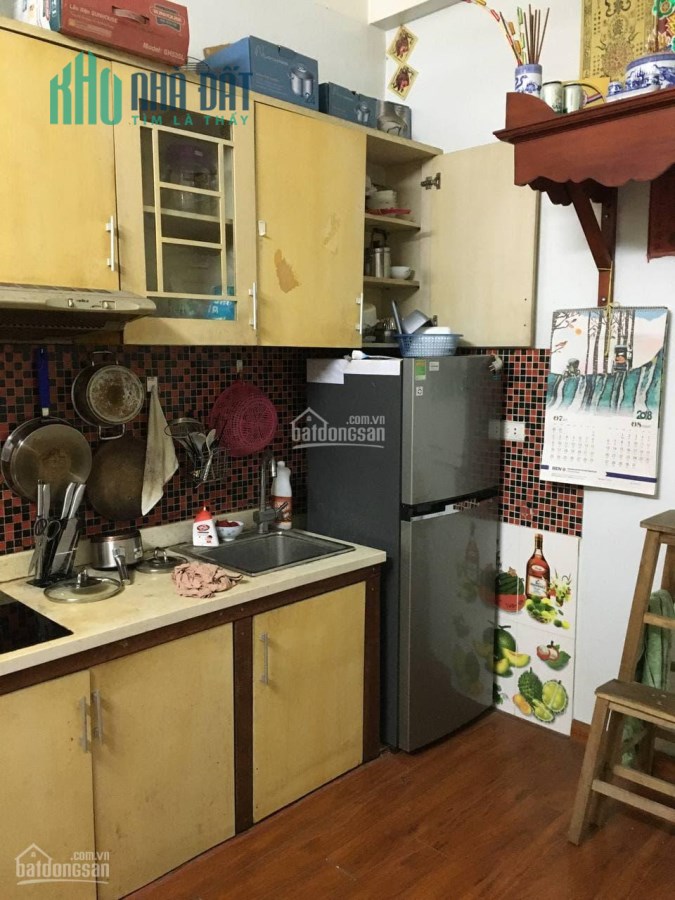 Bán căn hộ tập thể nhạc viện ở Hào nam